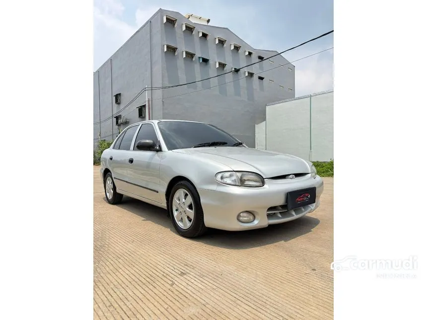 2000 Hyundai Accent GLS Sedan