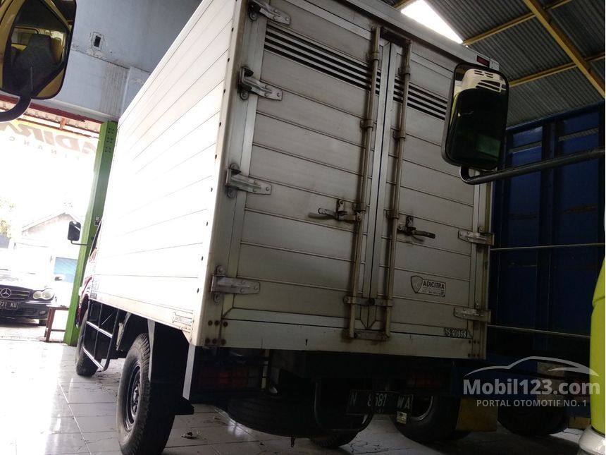 Jual Mobil Toyota Dyna  2011 4 0 di Jawa Timur  Manual 