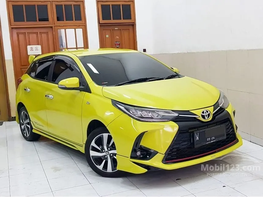 Jual Mobil Toyota Yaris 2021 TRD Sportivo 1.5 di Jawa Timur Automatic Hatchback Kuning Rp 260.000.000