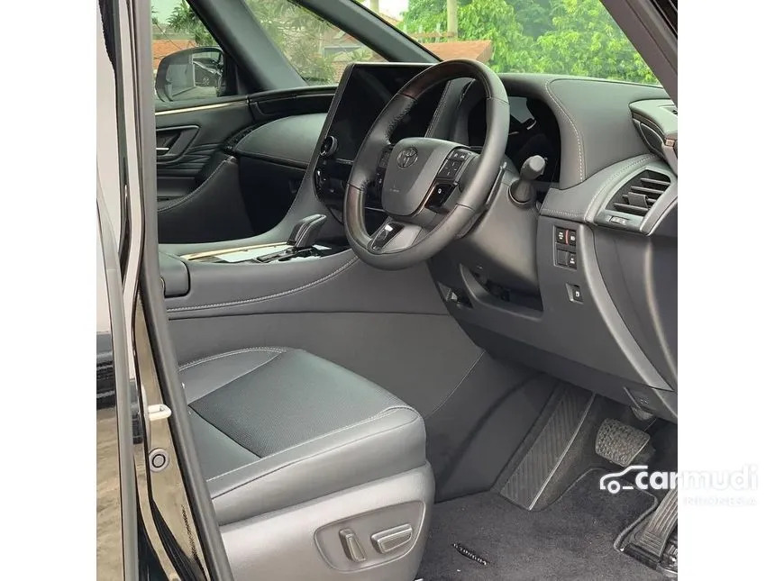 2024 Toyota Alphard HEV (Non Premium Color) MPV