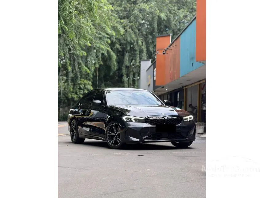 2023 BMW 320i M Sport Sedan