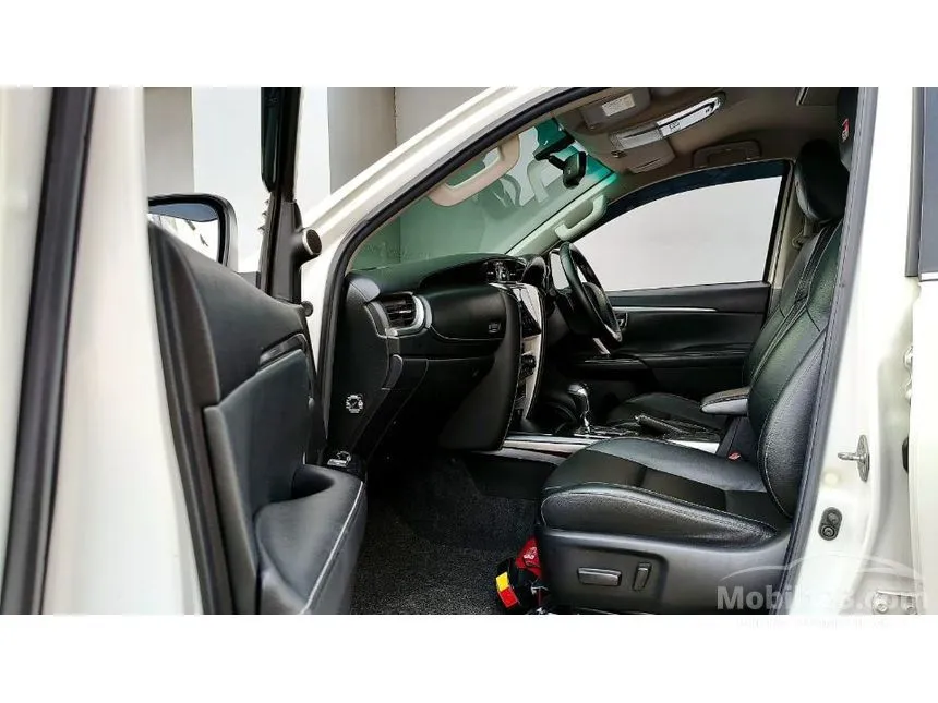2022 Toyota Fortuner GR Sport 4X2 SUV