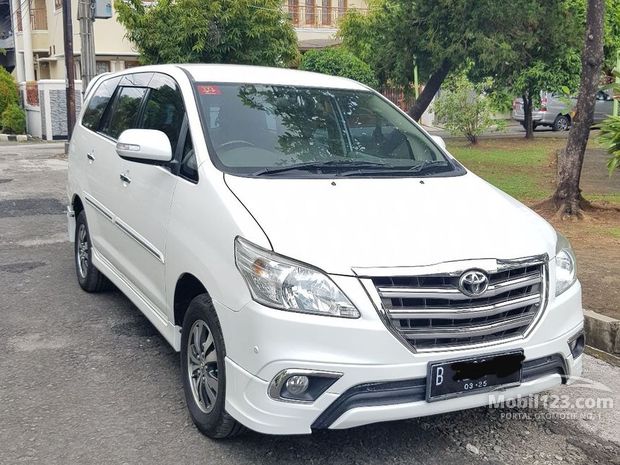 Toyota Kijang Innova V Luxury Mobil Tahun 2015 Bekas 