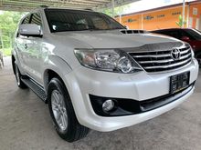 2012 Toyota Fortuner 3.0 (ปี 12-15) V SUV AT