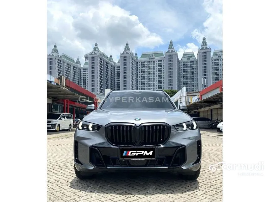 2025 BMW X5 xDrive40i M Sport SUV