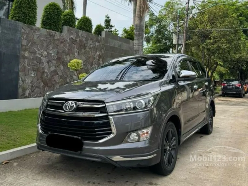 Jual Mobil Toyota Innova Venturer 2019 2.0 di DKI Jakarta Automatic Wagon Abu