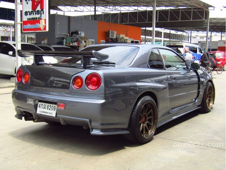 2011 nissan skyline