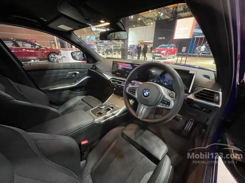 2026 BMW 320i M Sport Sedan