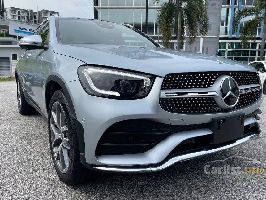 2021 Mercedes-Benz GLC300 4MATIC AMG Line SUV