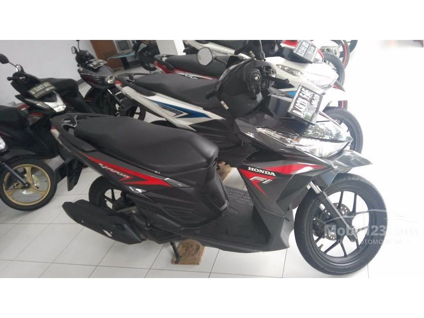 Jual Motor Honda Vario 2015 125 0.1 di Jawa Barat 