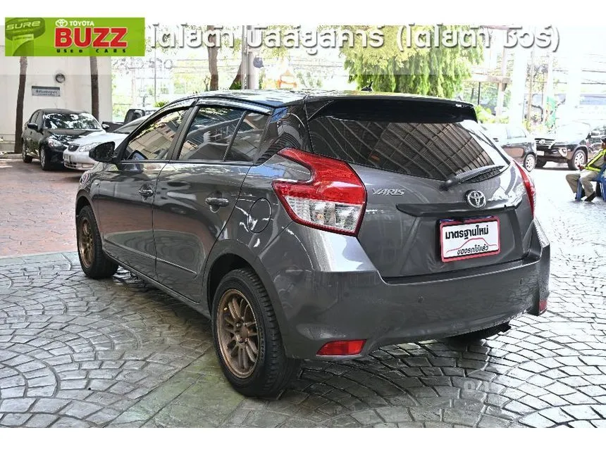 2016 Toyota YARIS J Hatchback