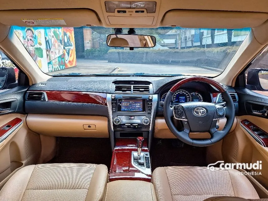 2014 Toyota Camry V Sedan