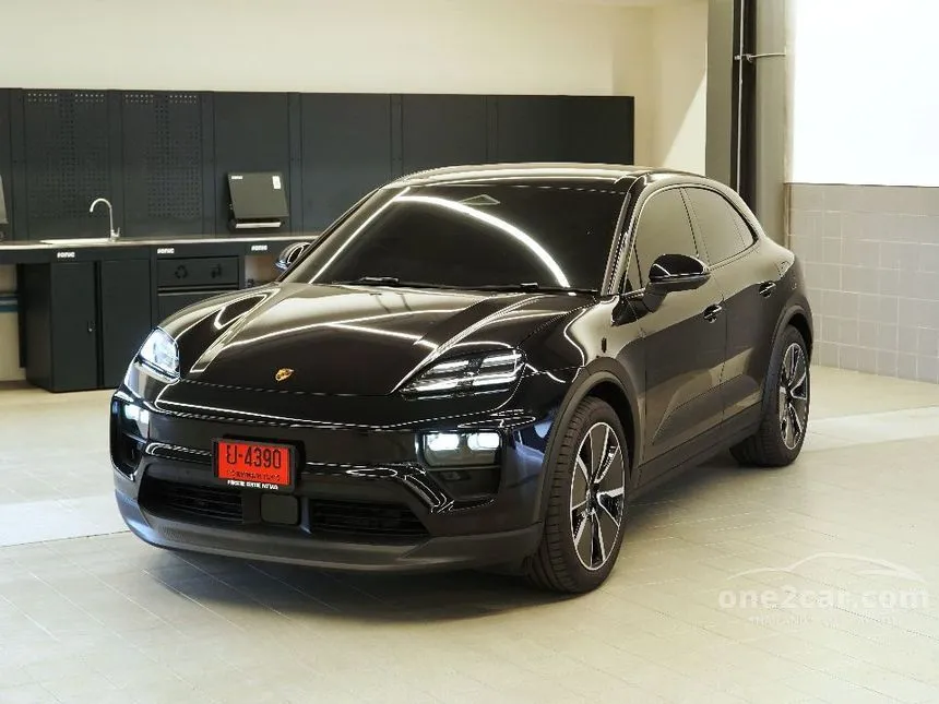 2025 Porsche MACAN Electric SUV