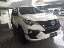 FORTUNER TRD TOTAL DP HANYA 74 JUTA