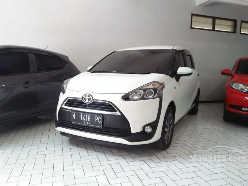 Jual Mobil Toyota Sienta 2016 V 1.5 di Jawa Timur Automatic MPV Putih Rp 177.500.000