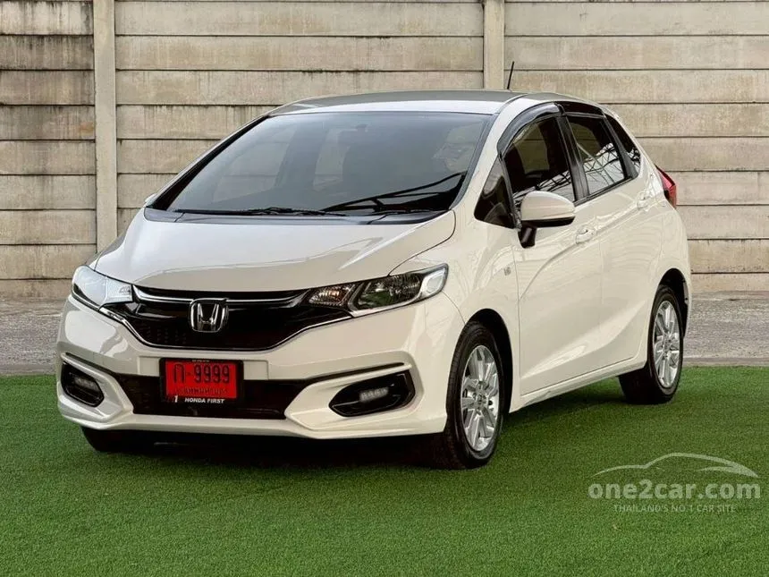2019 Honda JAZZ V Hatchback