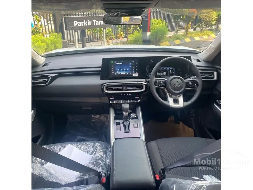 2026 Mitsubishi Destinator Ultimate Premium (Quartz White Pearl) SUV