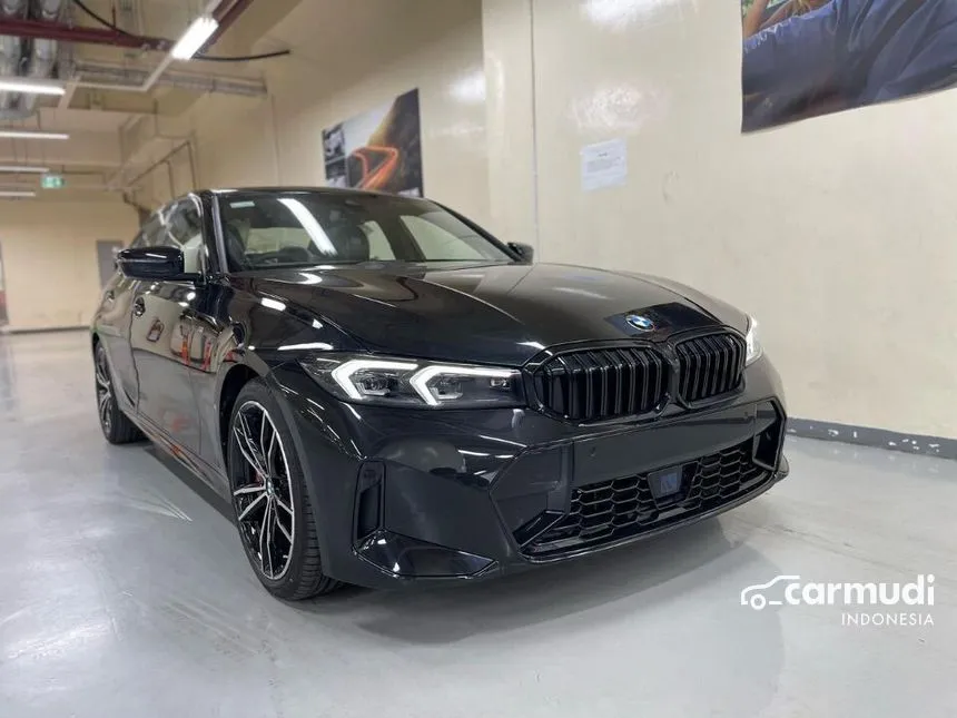 Jual Mobil BMW 330i 2024 M Sport Pro 2.0 di DKI Jakarta Automatic Sedan Lainnya Rp 1.255.000.000