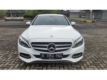 2015 Mercedes-Benz C200 2.0 Avantgarde Sedan White On Black Mulus Terawat TDP 160Jt