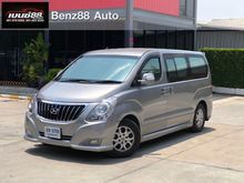 2010 Hyundai H-1 2.5 (ปี 08-17) Maesto Deluxe Van AT