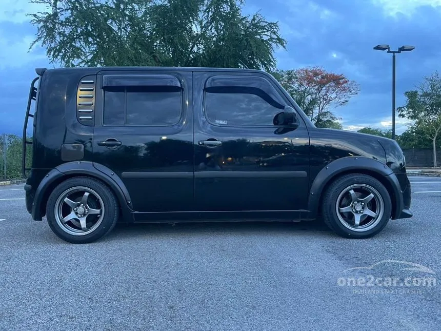 2011 Nissan CUBE Z11 e Hatchback
