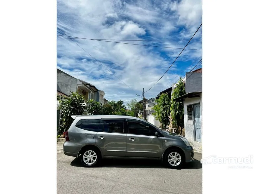 2013 Nissan Grand Livina XV MPV