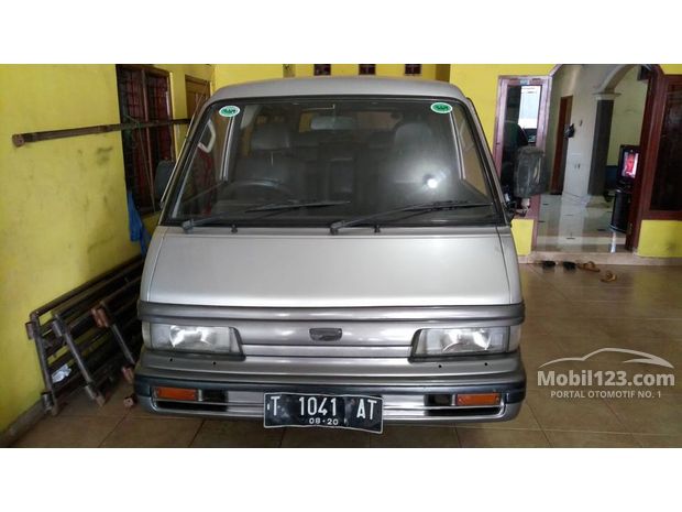 Mazda E2000 Mobil bekas dijual di Indonesia - Dari 5 Mobil 