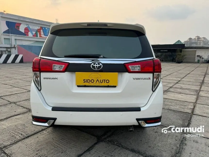 2019 Toyota Innova Venturer Wagon