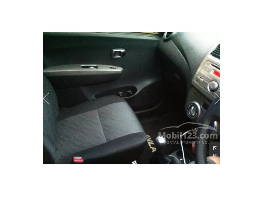 2013 Daihatsu Ayla X Hatchback
