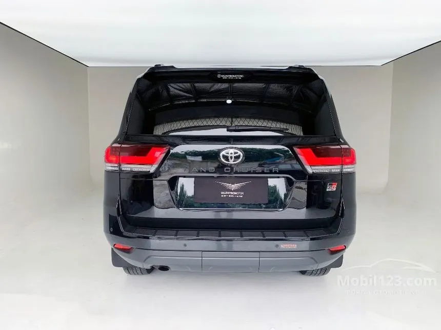 2025 Toyota Land Cruiser 300 GR-S SUV