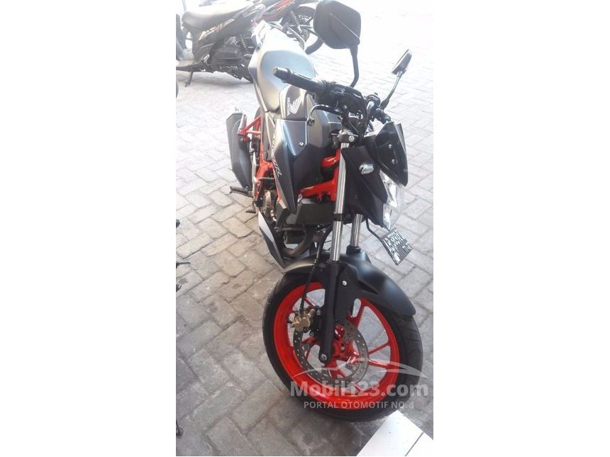 Jual Motor Honda CB 2016 150 Manual 0.2 di Yogyakarta 