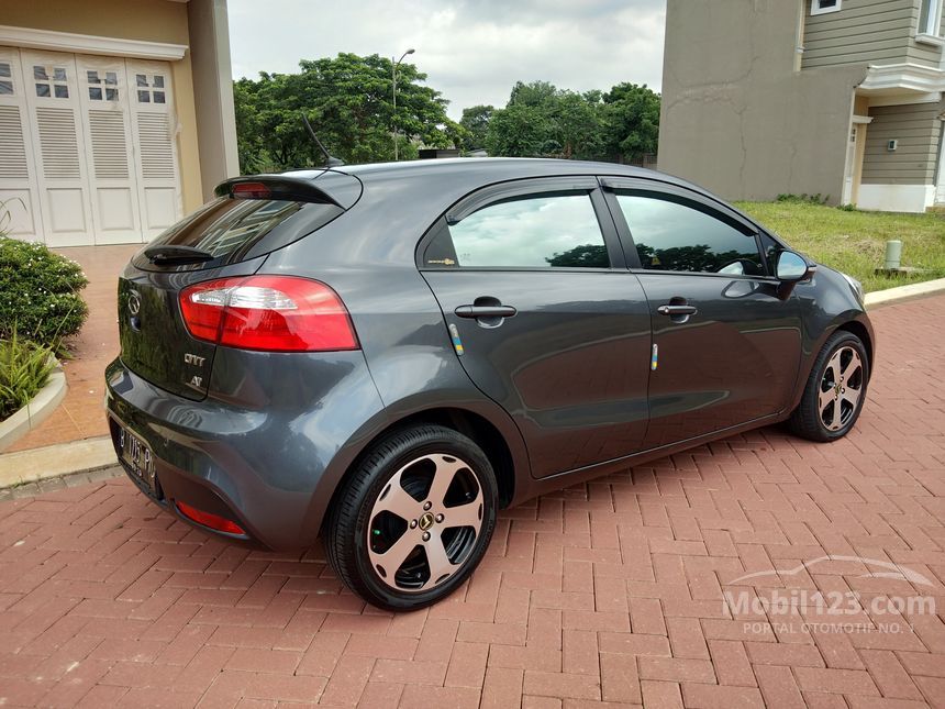 Kia rio 2014 хэтчбек