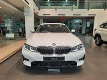 BMW 320i Sport DP mulai dari 88jt Free Voucher bensin 10jt+warranty 2 tahun