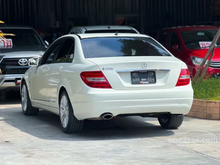 2012 Mercedes-Benz C200 BlueEFFICIENCY Sedan