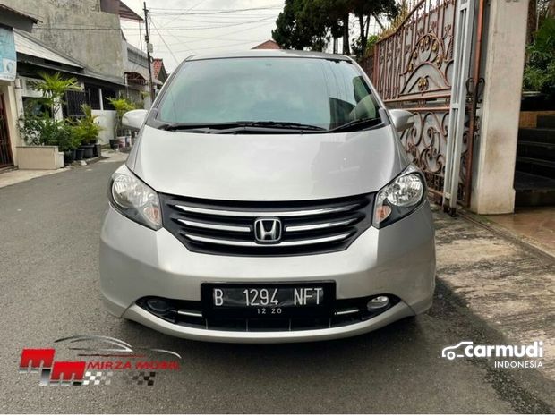 Beli Mobil Honda Freed Baru Bekas Kisaran Harga Review 21 Carmudi Indonesia
