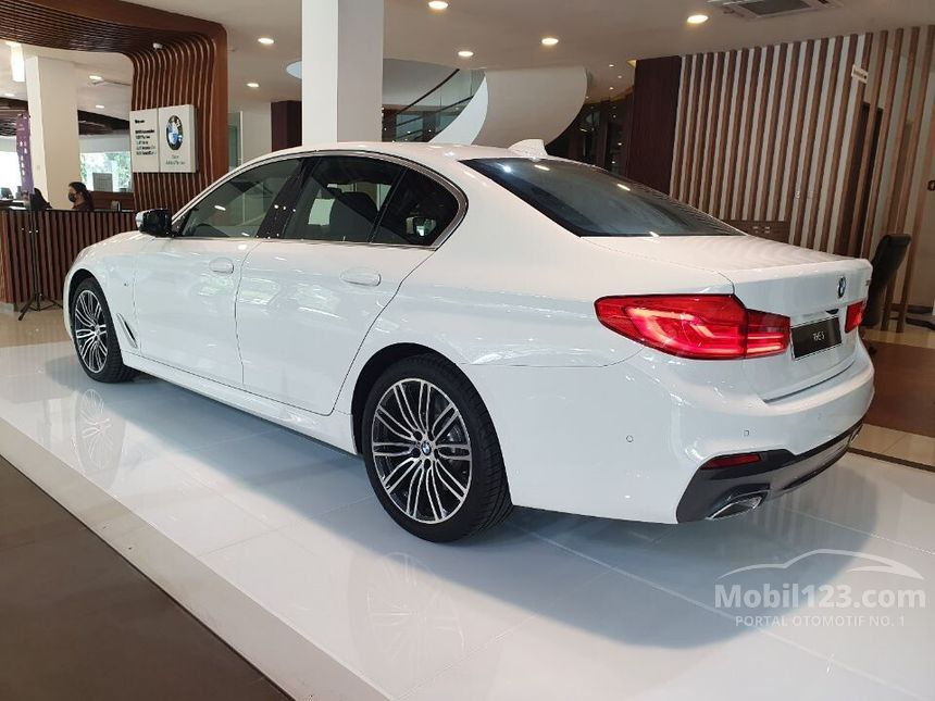 Jual Mobil BMW 530i 2020 M Sport 2.0 di DKI Jakarta Automatic Sedan ...