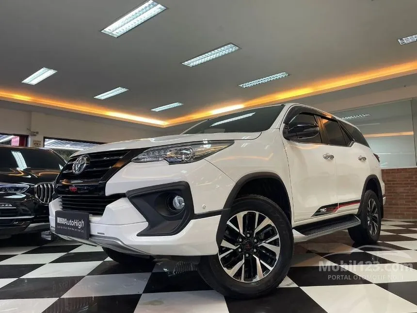 Jual Mobil Toyota Fortuner 2019 TRD 2.4 di DKI Jakarta Automatic SUV Putih Rp 395.000.000