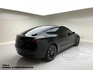 2022 Tesla Model 3 Performance Sedan