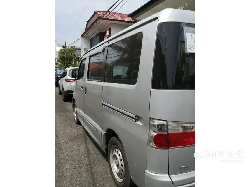 2019 Daihatsu Luxio D MPV