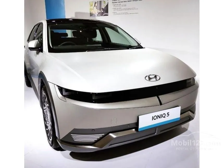 Jual Mobil Hyundai IONIQ 5 2022 Long Range Signature di DKI Jakarta ...