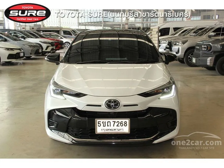 2023 Toyota YARIS Premium Hatchback