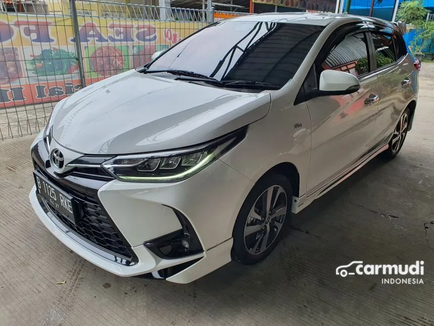 2022 Toyota Yaris S GR Sport Hatchback