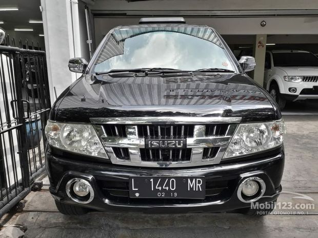 Isuzu Panther GRAND TOURING Mobil bekas dijual di Jawa Isuzu Panther GRAND TOURING Mobil bekas dijual di Jawa