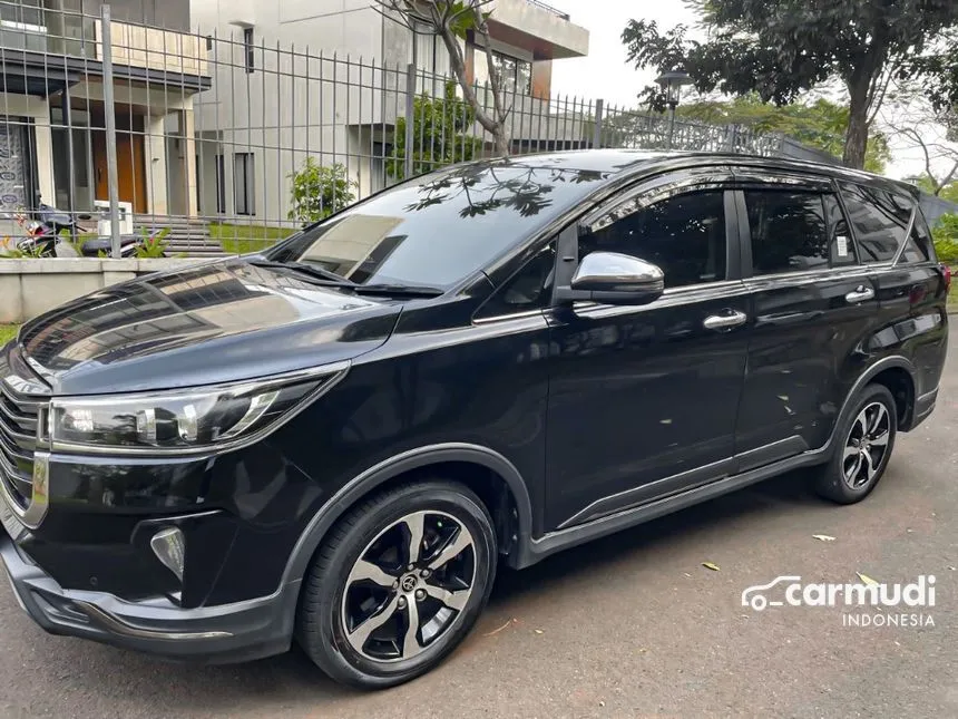 2021 Toyota Kijang Innova Venturer MPV