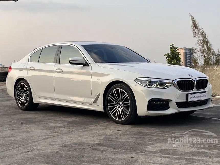 Jual Mobil BMW 530i 2019 M Sport 2.0 di Jawa Timur Automatic Wagon ...