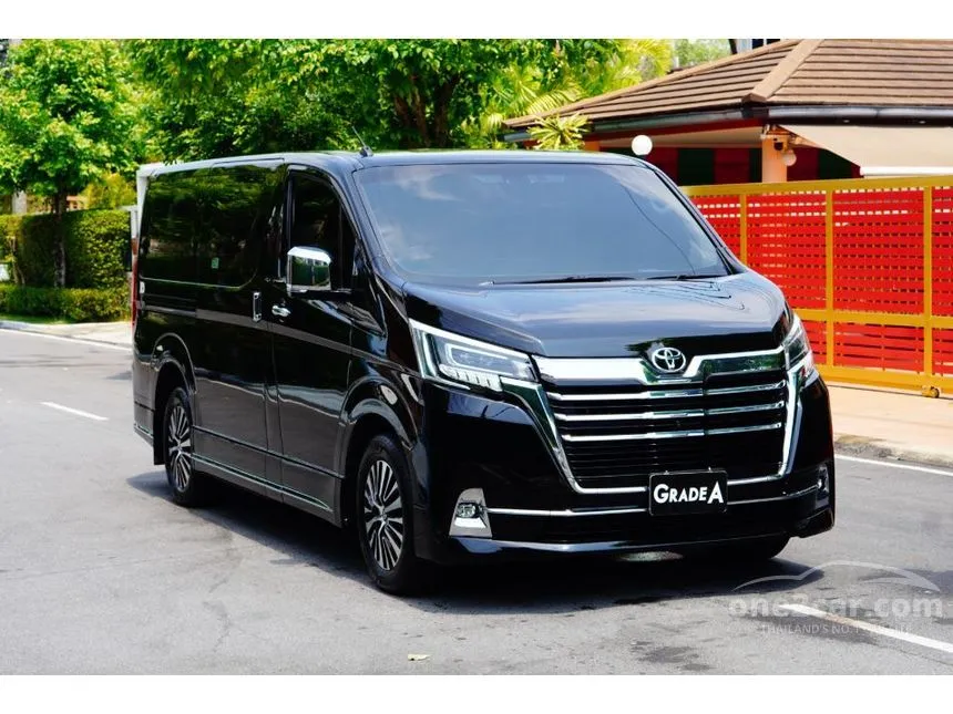 2020 Toyota Majesty Premium Van