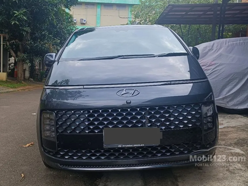 Jual Mobil Hyundai Staria 2021 Signature 7 2.2 di Banten Automatic MPV Abu
