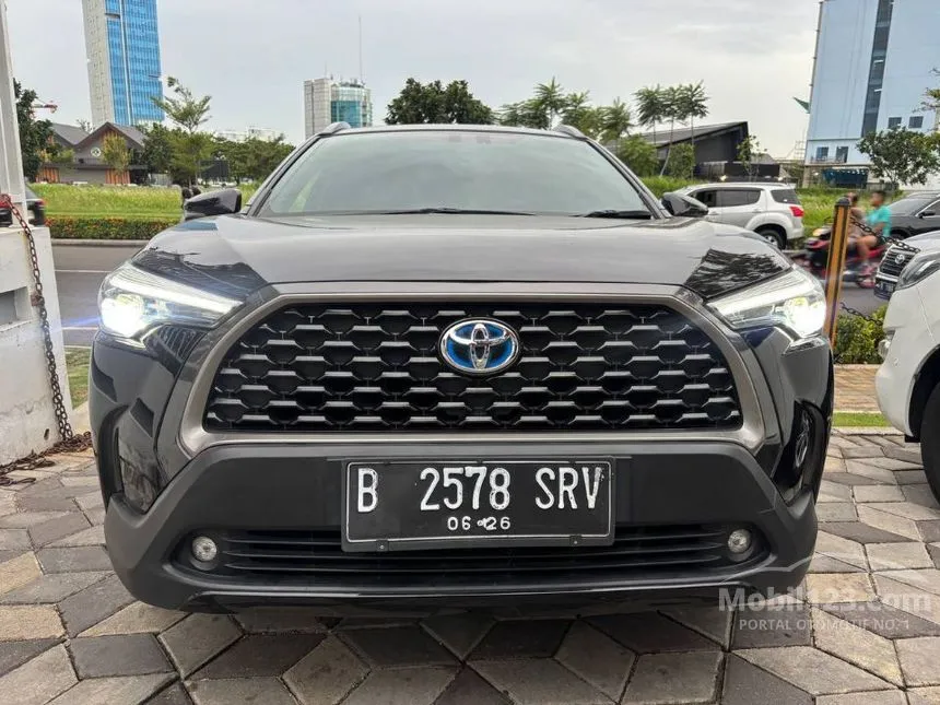 Jual Mobil Toyota Corolla Cross 2021 Hybrid 1.8 di Jawa Barat Automatic SUV Hitam Rp 335.000.000