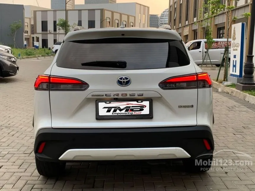 2022 Toyota Corolla Cross Hybrid SUV