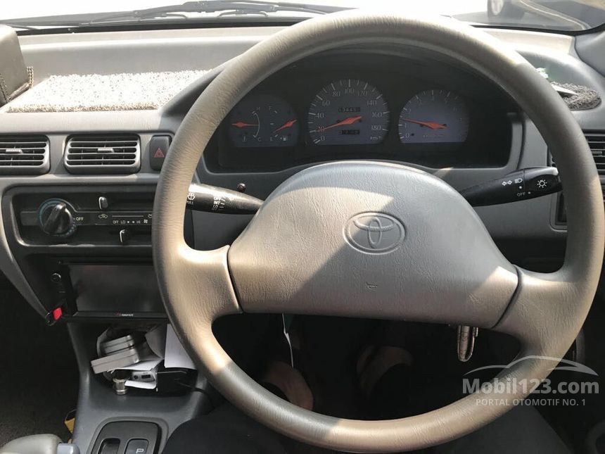 2001 Toyota Soluna GLi Sedan
